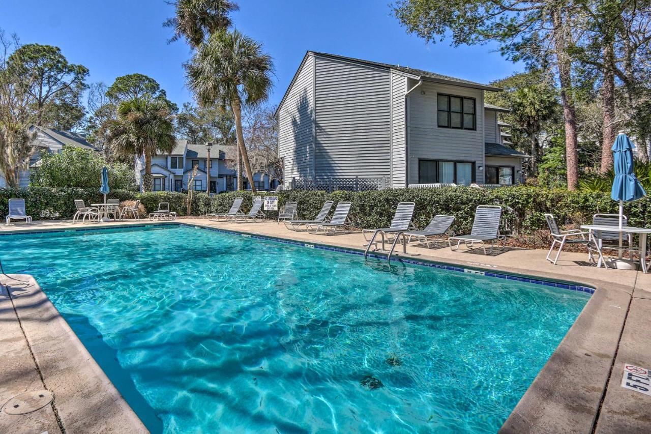 Coastal Oasis With Pool - Walk To Coligny Beach Park Hilton Head Island Exterior photo